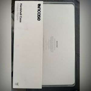 Incase 14in MacBook Laptop Case